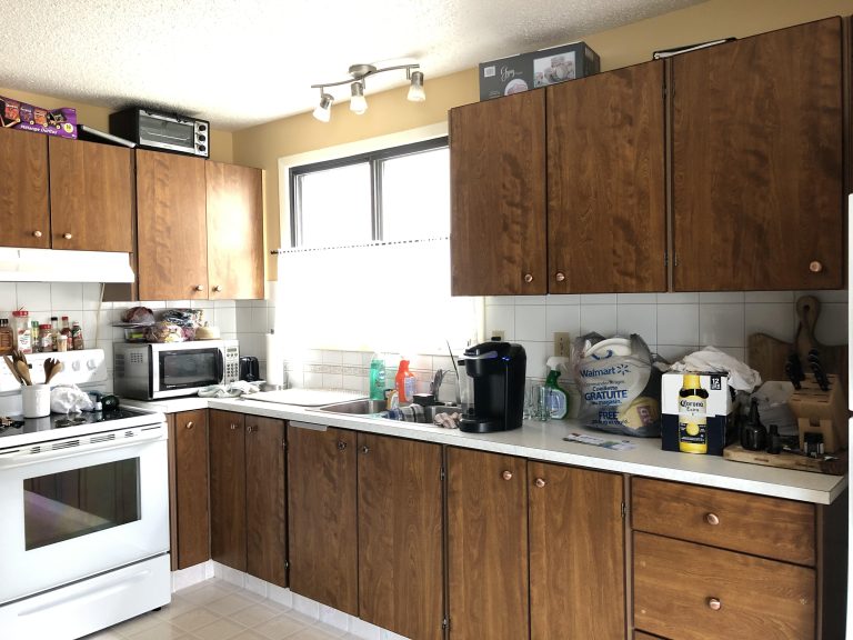 kitchen-makeover-before